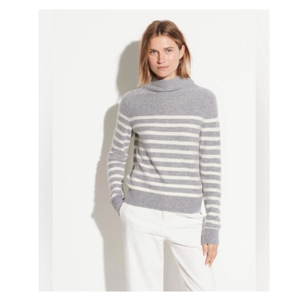 Vince Breton Cashmere blend Striped Funnel Neck Sweater in Light Gray & White M